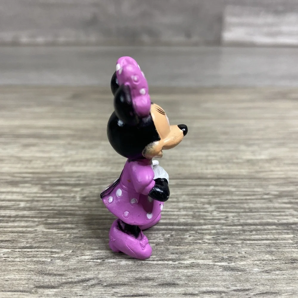 Disney Figurine 2